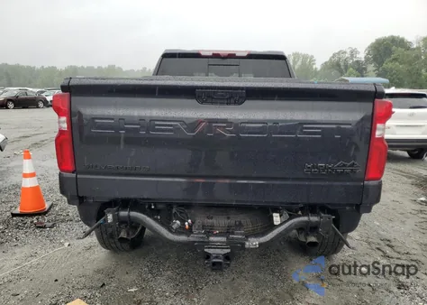 2023 Chevrolet Silverado K1500 High Country z USA, uszkodzony, nr VIN 1GCUDJED1PZ288043